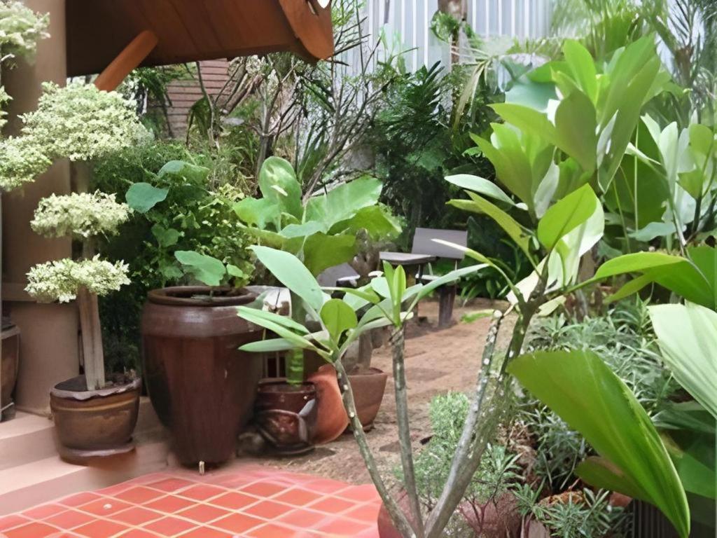 Chada Thai House Pattaya Exterior foto